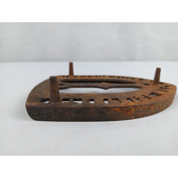 Vintage Iron Rest Iron Stand Cast Iron Trivet Enterprise FC Co Philadelphia - Picture 9 of 10